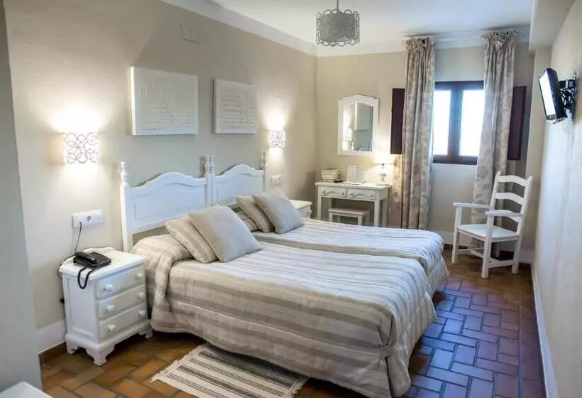 교외 호텔 Zuhayra