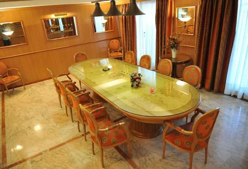 فندق Santa Cecilia