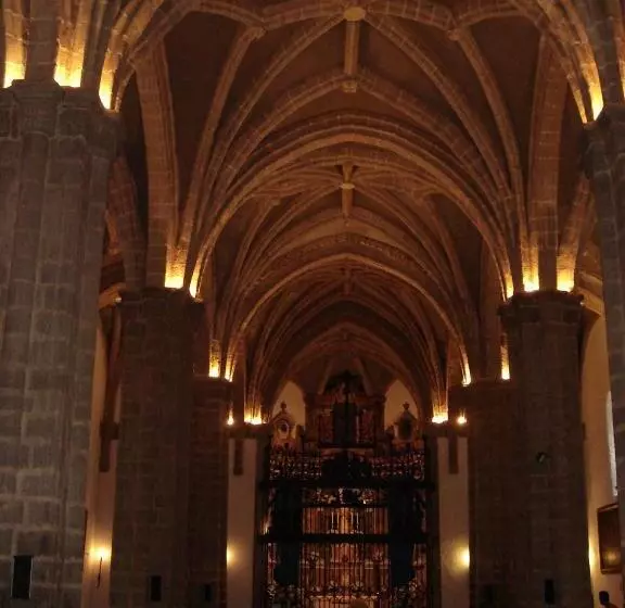 Отель Sierra De Aracena