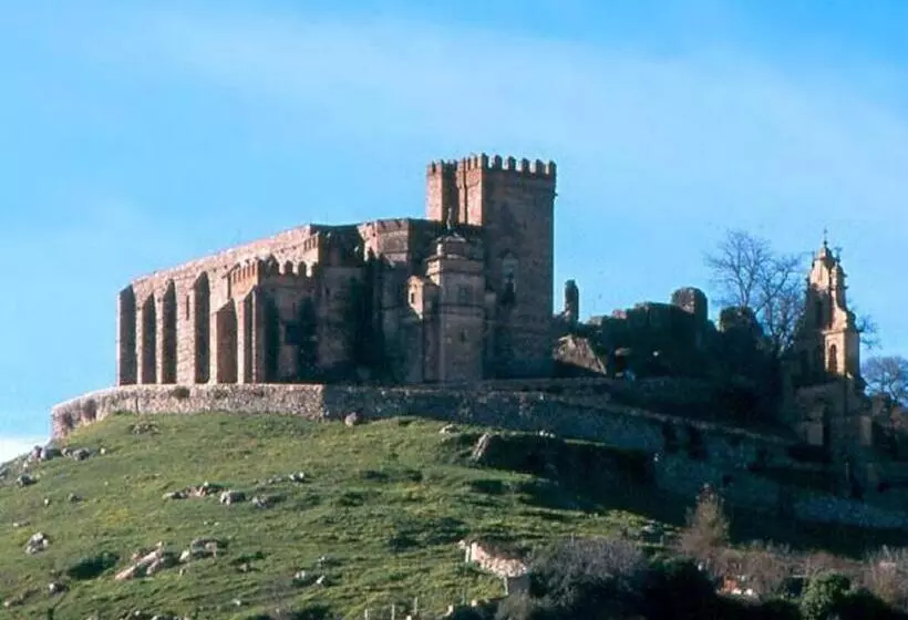 Отель Sierra De Aracena