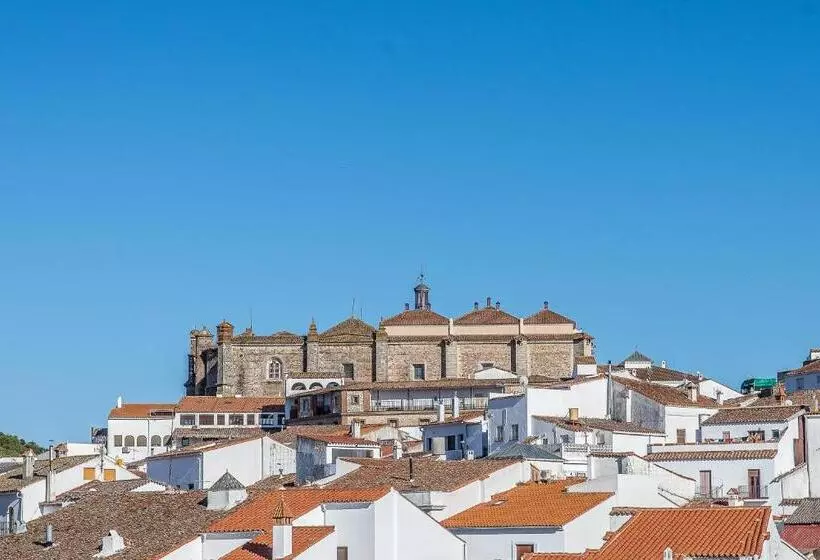 Отель Sierra De Aracena