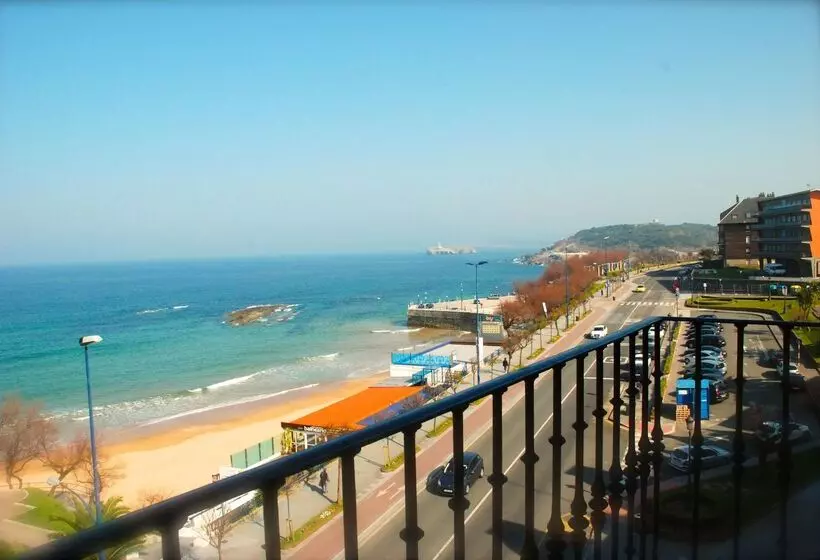 ホテル Dorma Sardinero