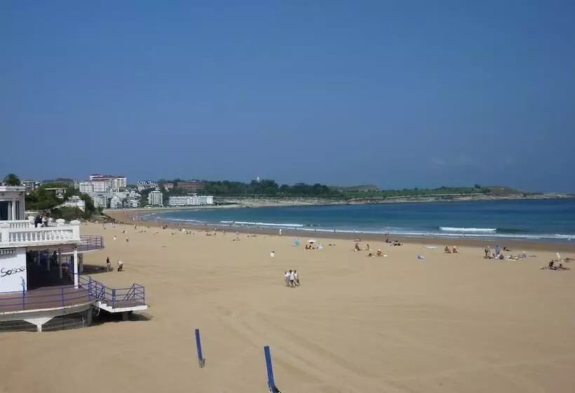 ホテル Dorma Sardinero