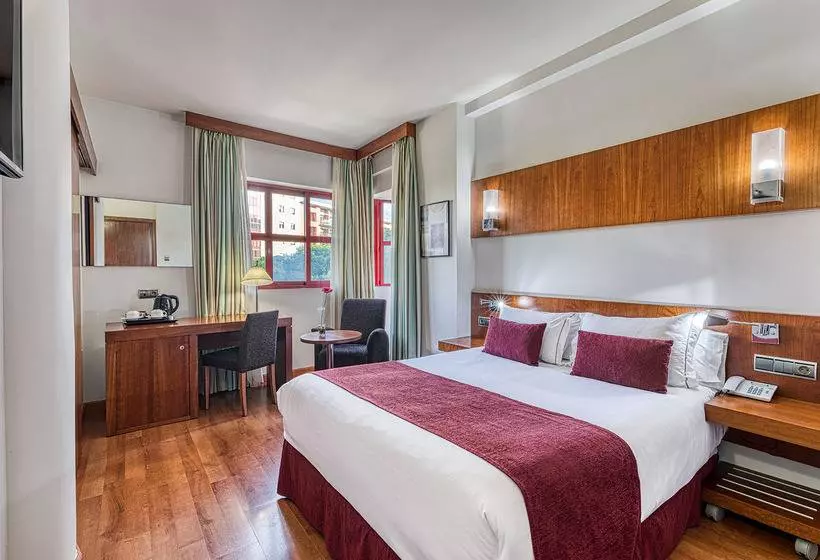 호텔 Senator Huelva