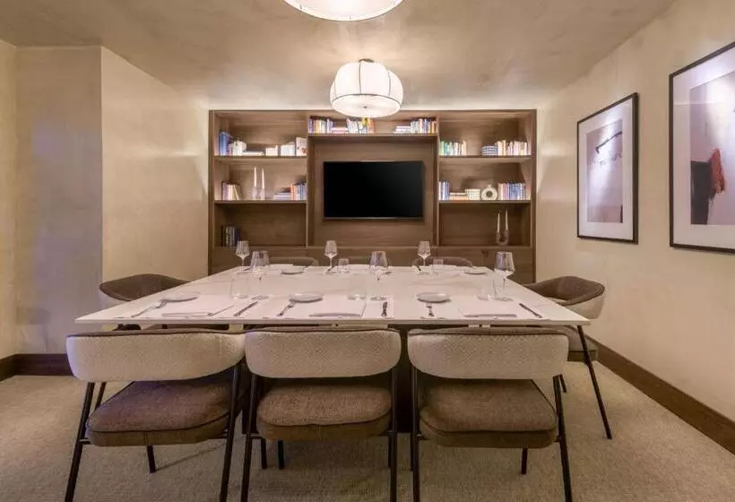 هتل The Westin Madrid Cuzco