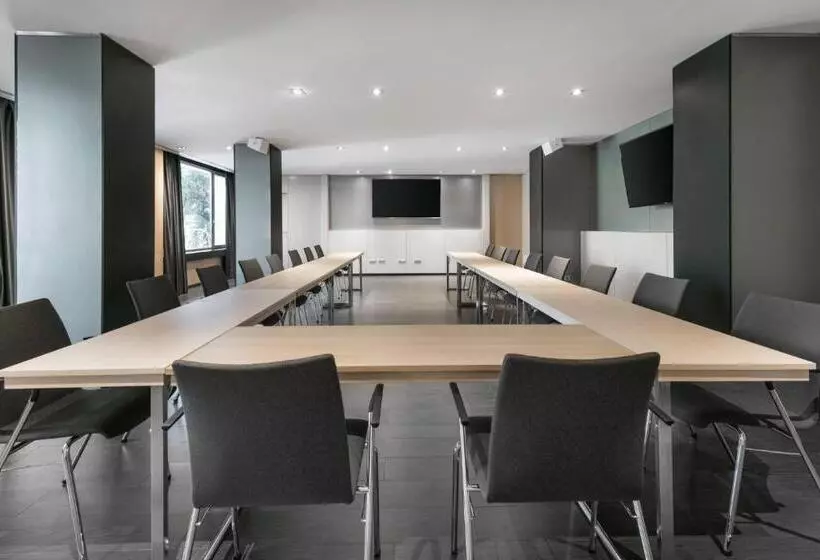 هتل The Westin Madrid Cuzco