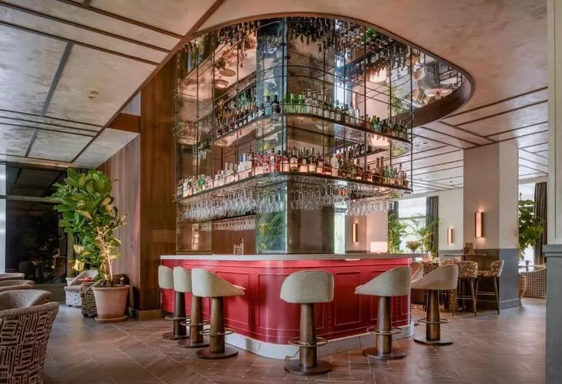 هتل The Westin Madrid Cuzco