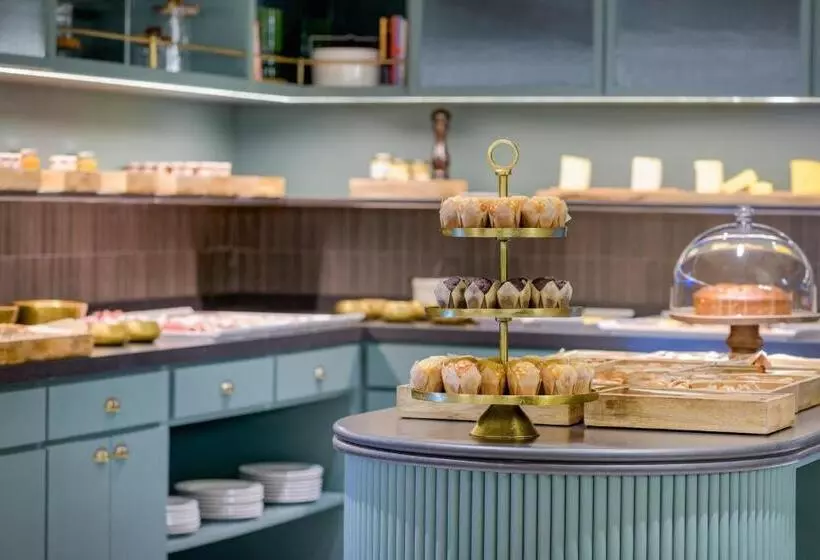 هتل The Westin Madrid Cuzco