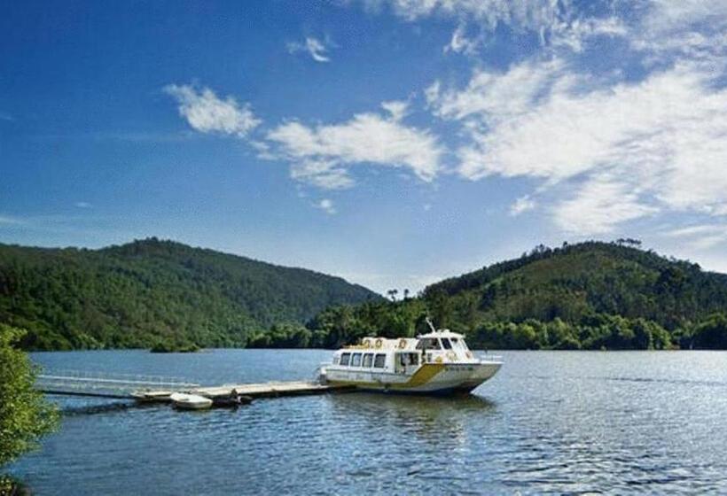 ホテル Arnoia Caldaria