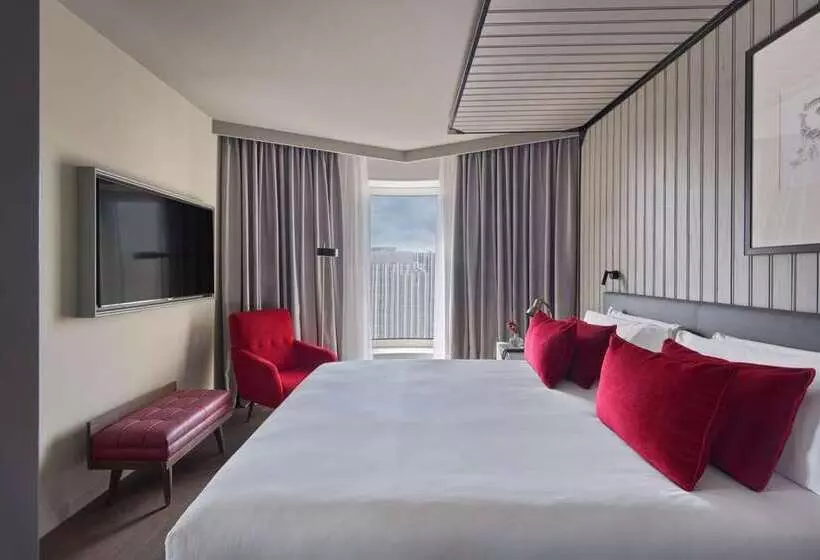 هتل Canopy by Hilton Madrid Castellana