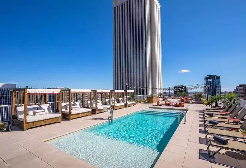 هتل Canopy by Hilton Madrid Castellana