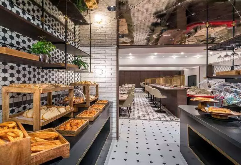 هتل Canopy by Hilton Madrid Castellana