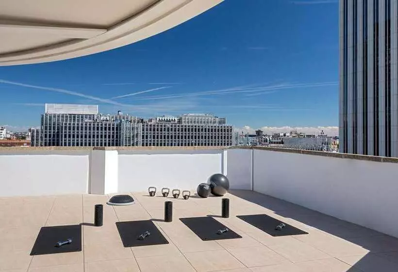 هتل Canopy by Hilton Madrid Castellana