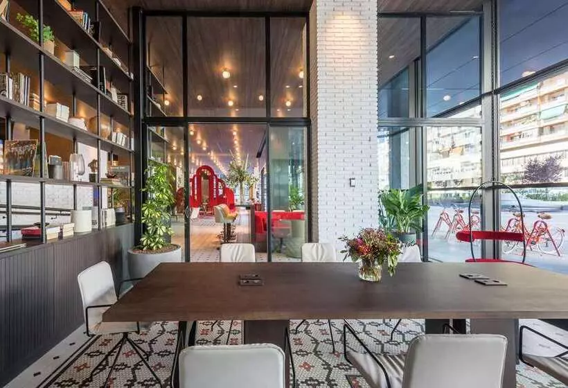 هتل Canopy by Hilton Madrid Castellana