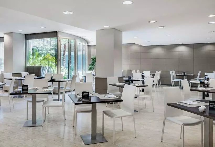 هتل NH Paseo De La Habana