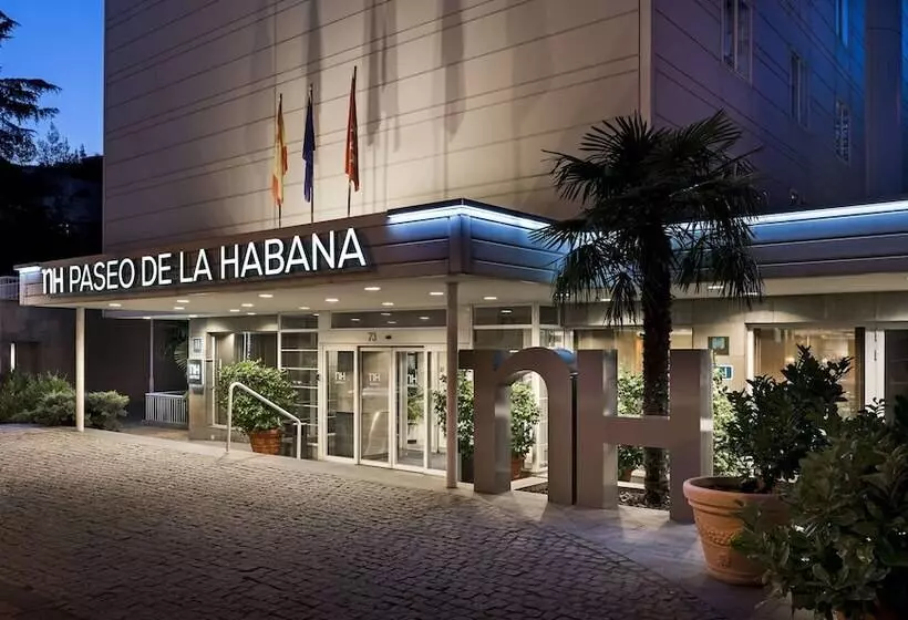 هتل NH Paseo De La Habana