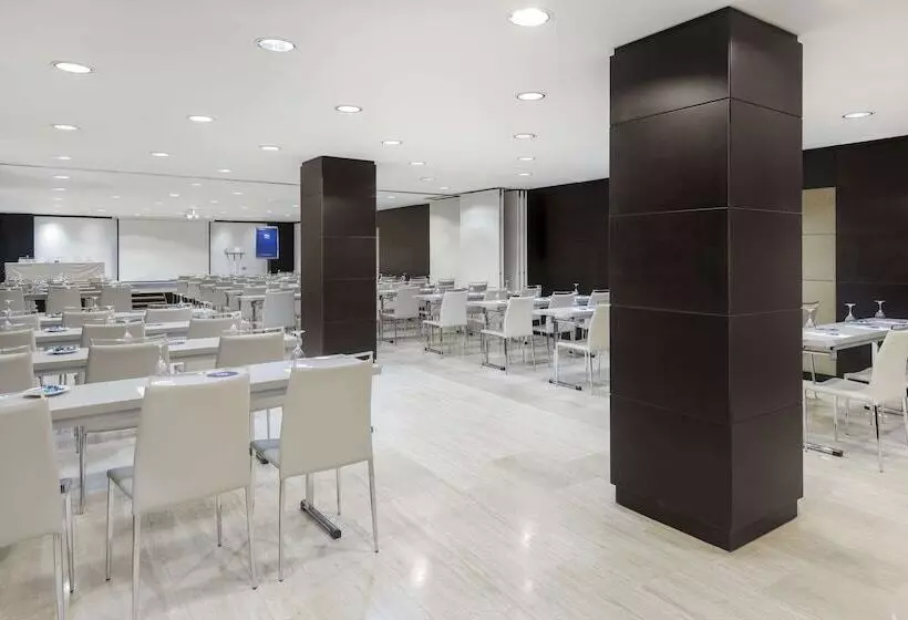 هتل NH Paseo De La Habana