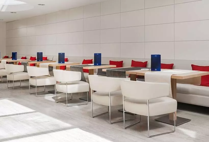 هتل NH Paseo De La Habana