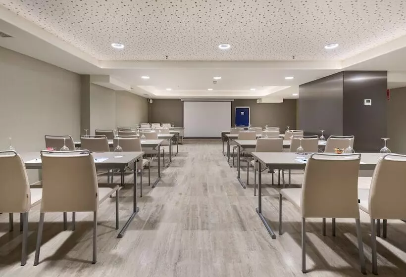 酒店 NH Madrid Zurbano