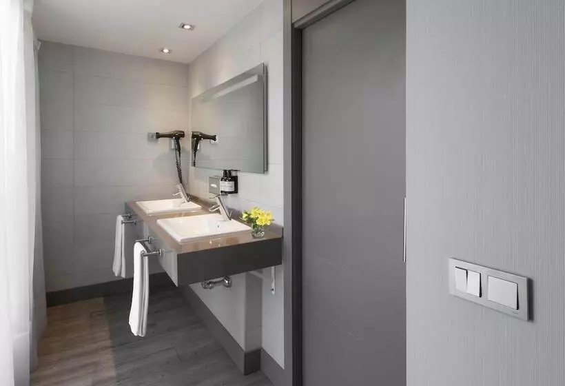 酒店 NH Madrid Zurbano