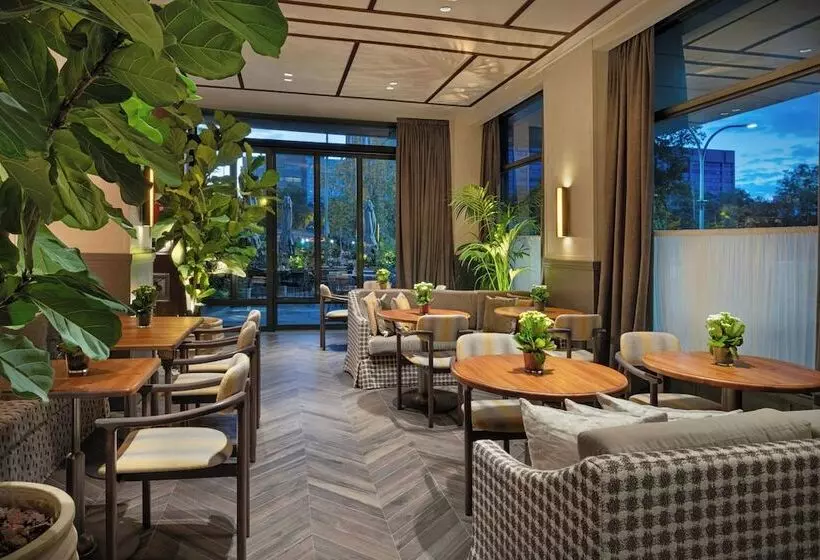 هتل The Westin Madrid Cuzco