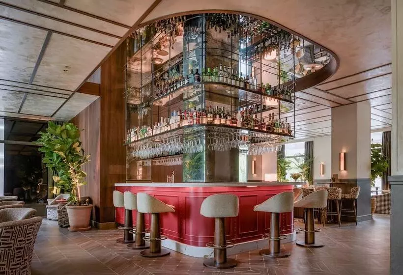 هتل The Westin Madrid Cuzco