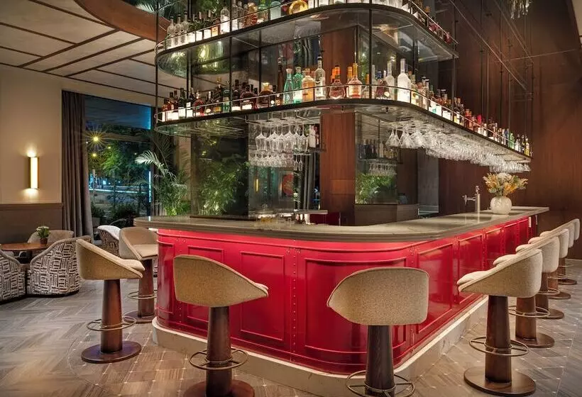 هتل The Westin Madrid Cuzco