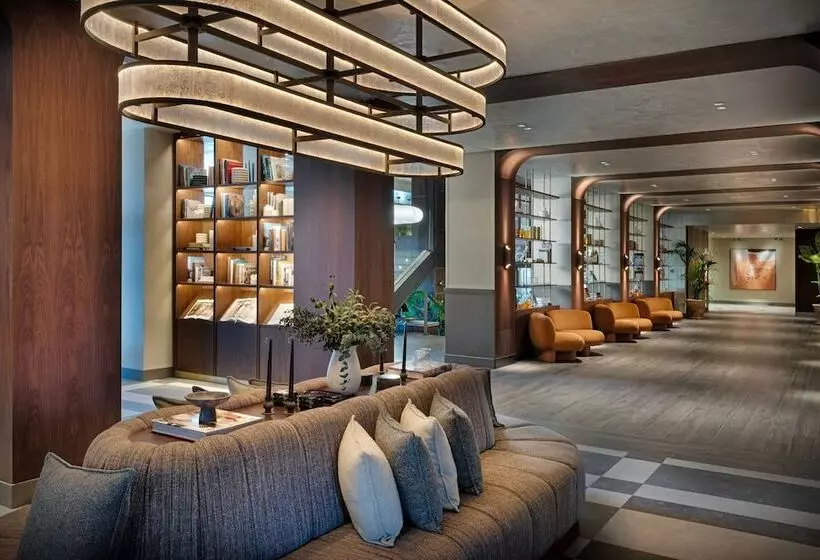 هتل The Westin Madrid Cuzco