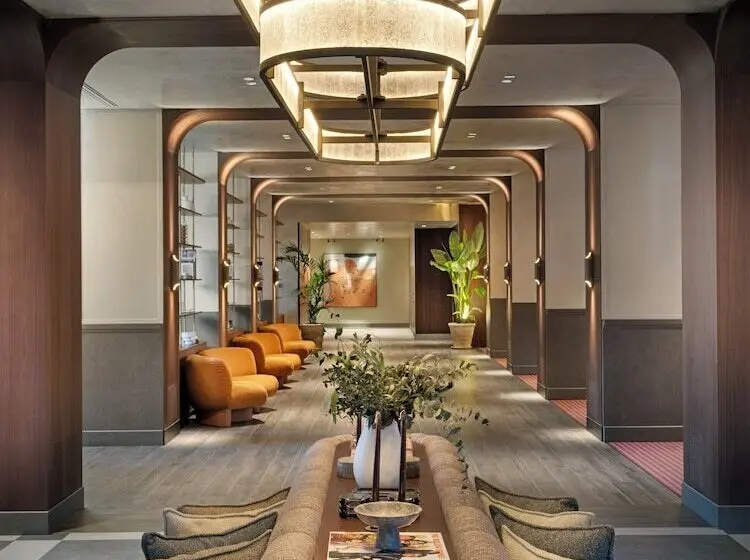هتل The Westin Madrid Cuzco