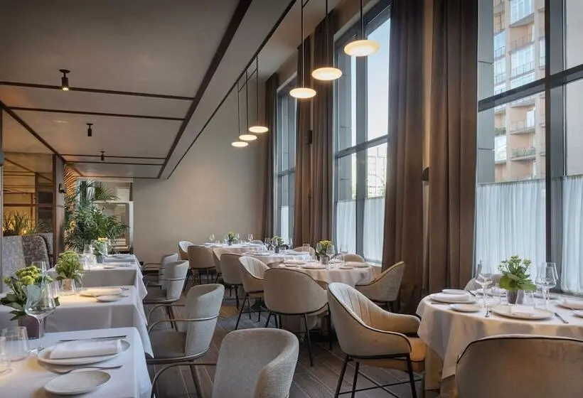 هتل The Westin Madrid Cuzco