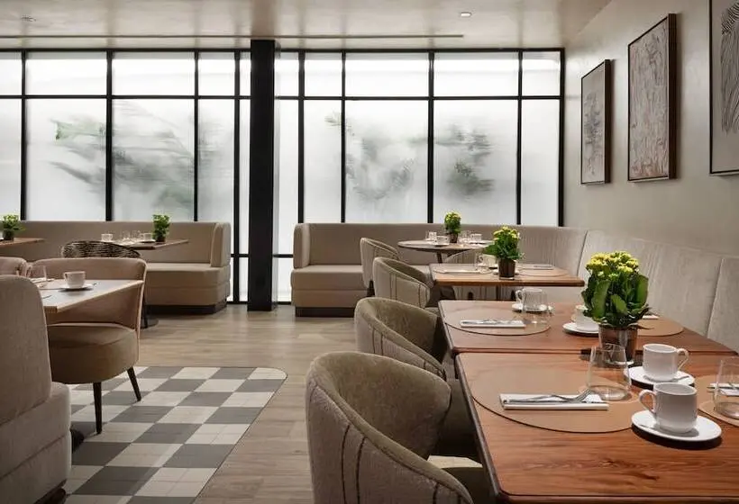 هتل The Westin Madrid Cuzco