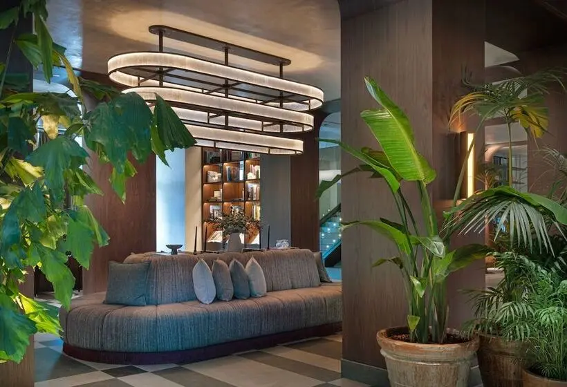 هتل The Westin Madrid Cuzco
