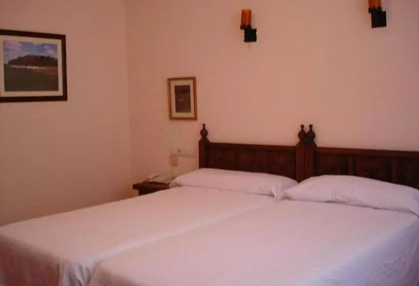 فندق Tierra De Campos