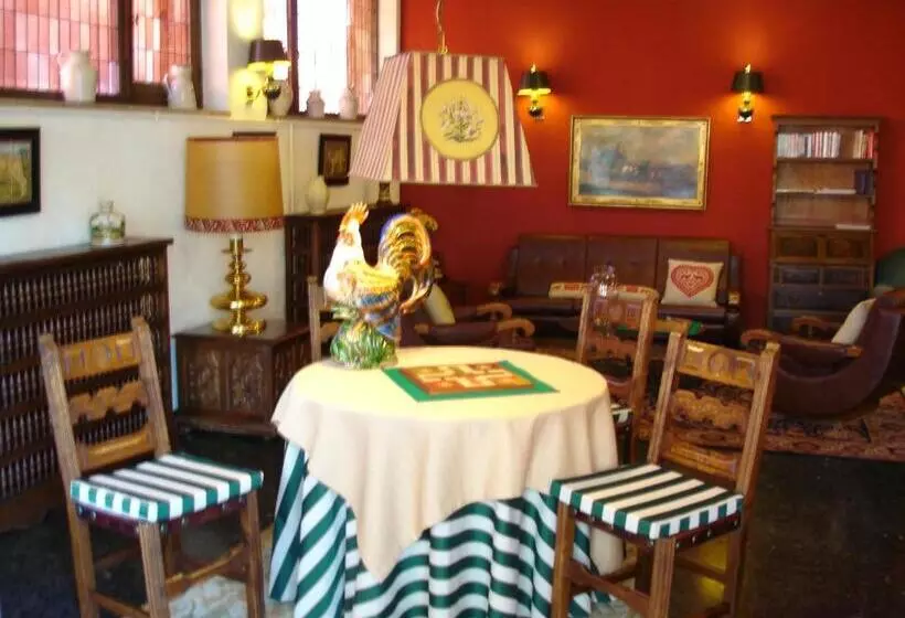 فندق Tierra De Campos