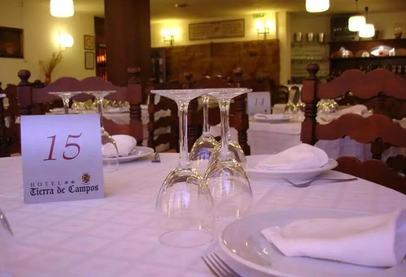 فندق Tierra De Campos