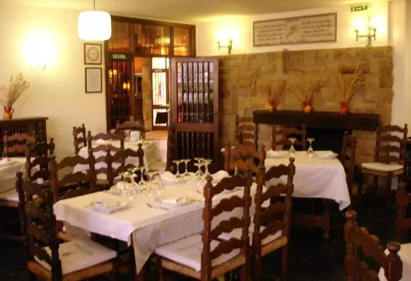 فندق Tierra De Campos