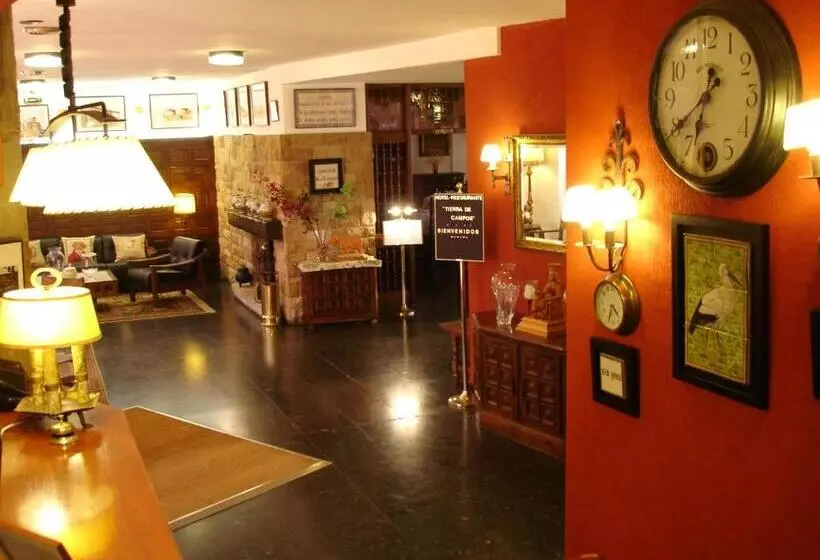 فندق Tierra De Campos