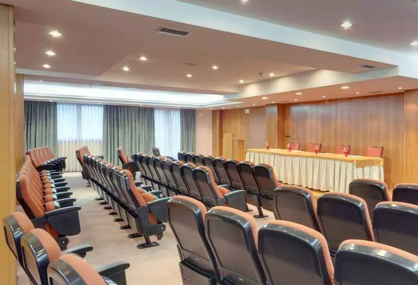 ホテル Vigo Los Galeones Affiliated by Meliá