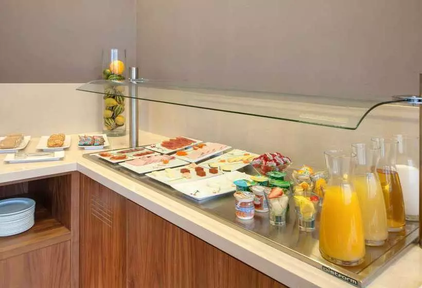 ホテル Vigo Los Galeones Affiliated by Meliá