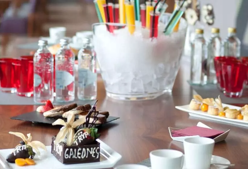 ホテル Vigo Los Galeones Affiliated by Meliá