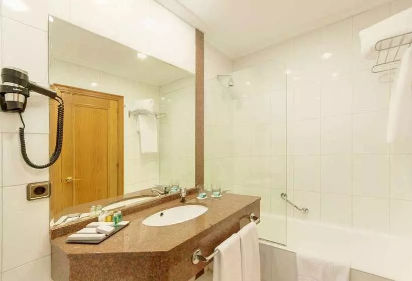 ホテル Vigo Los Galeones Affiliated by Meliá