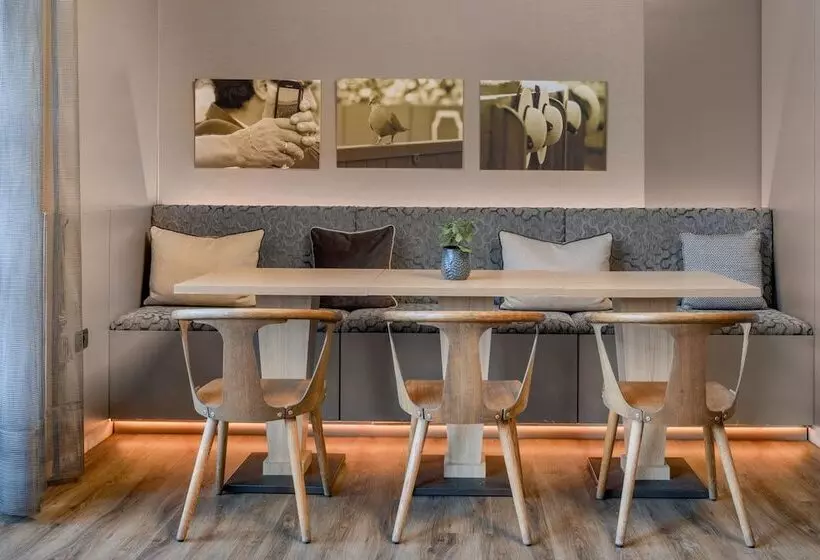 Ac Hotel Ciudad De Sevilla By Marriott