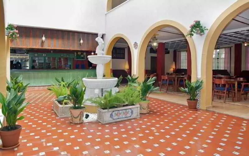 Отель Avante Goya