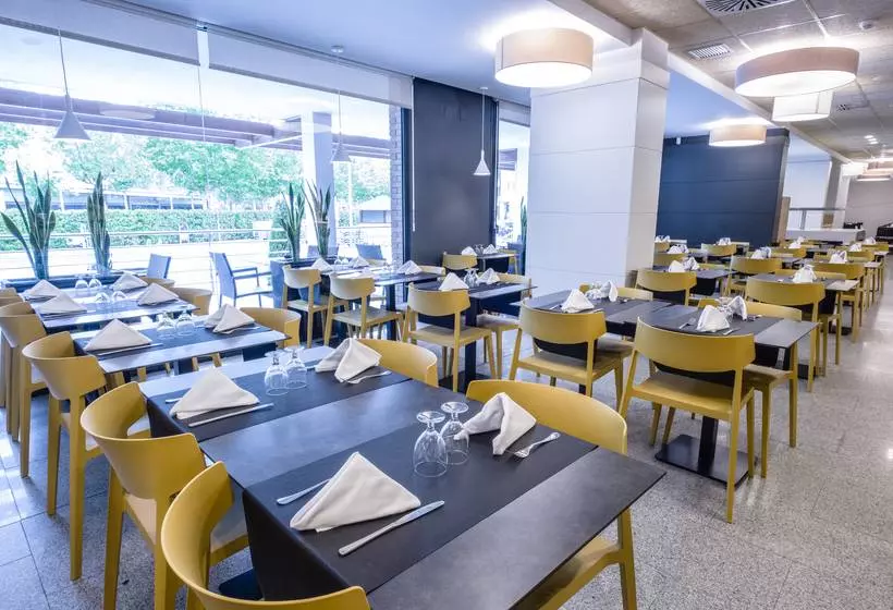 Отель California Garden