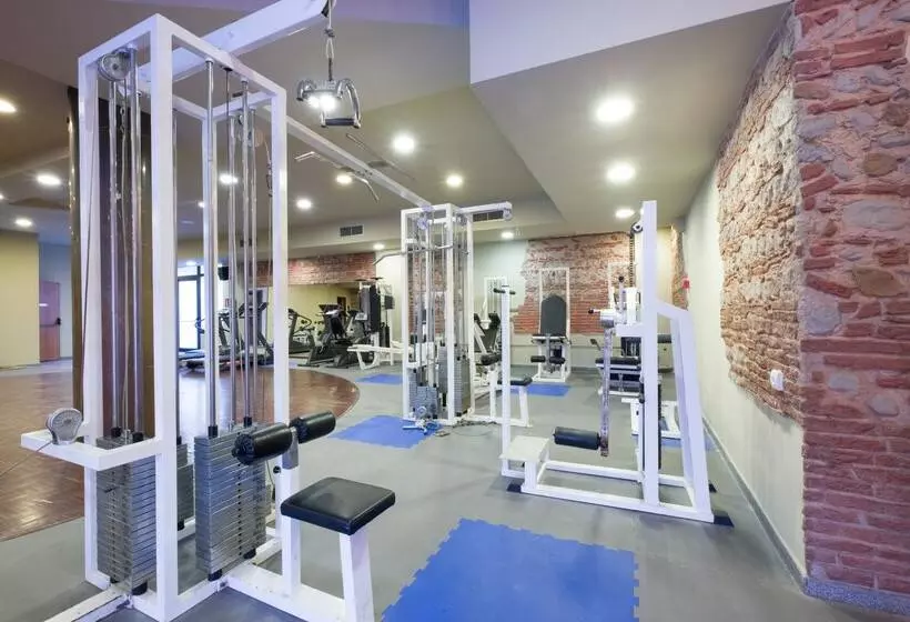 Отель California Garden