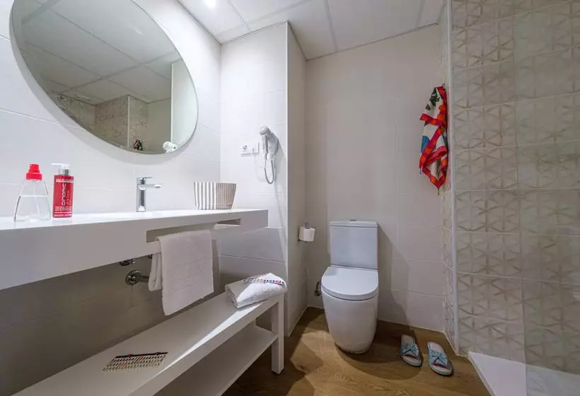 Отель California Garden