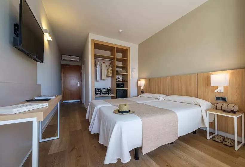 Отель California Garden