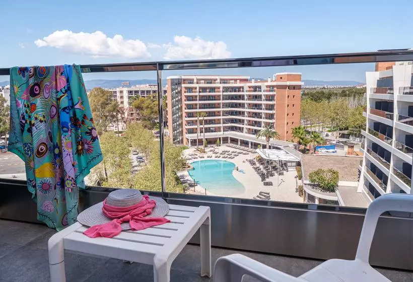 Отель California Garden