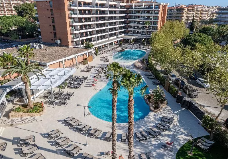 Отель California Garden