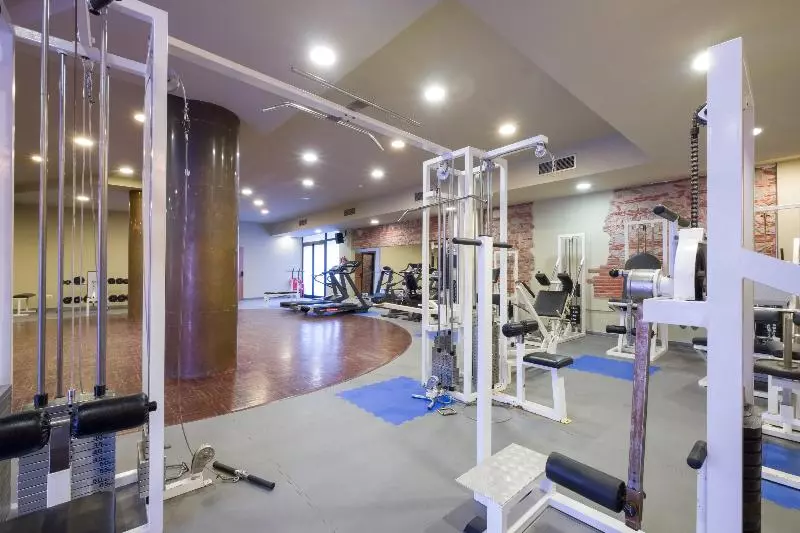 Отель California Garden